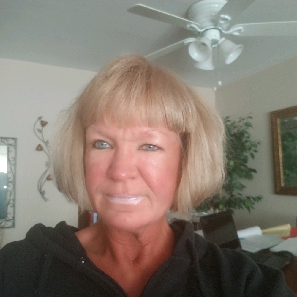 Meet your Posher, Deborah